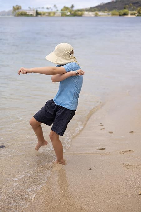 Kids Sun Hat for Boys Girls UPF 50+ UV Toddler Sun Protection with Neck Flap Adjustable Large Brim Beach Fishing Hat for Age 3-12 Off-White